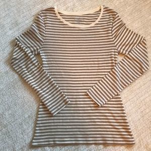 Old Navy long sleeve T-shirt SZ Medium